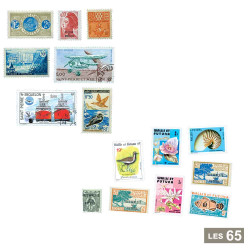 Lot de 65 timbres...