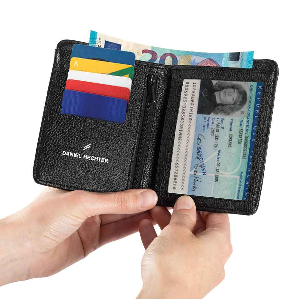 Le portefeuille Daniel Hechter offert*