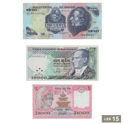 Lot de 15 billets du monde